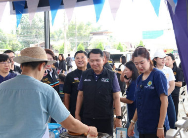 “รมช.เกษตร” ปักหมุดตลาดเกษตรกรเชียงราย หนุนบริโภคผลไม้ไทย ... พารามิเตอร์รูปภาพ 15